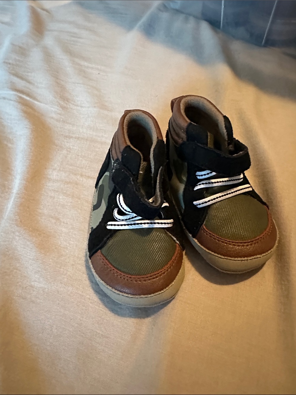 Toddler Camo High-Top Sneakers in Green and Brown